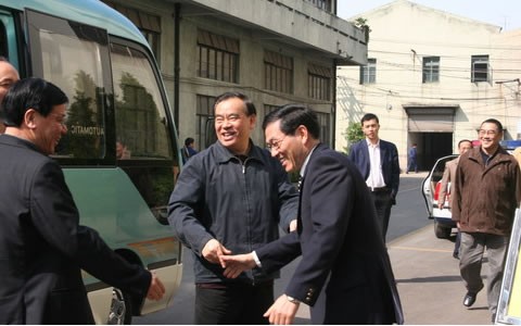 呂祖善省長來我集團公司調(diào)研，加快發(fā)展裝備制造業(yè)